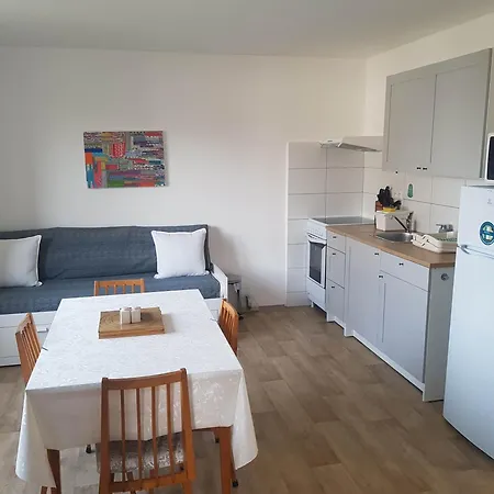 Apartment Retreat